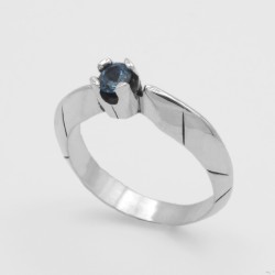 Anello Solitario Geometrico