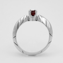 Anello Solitario Geometrico