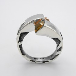 Anello Contrarié con Pietre Rettangolari
