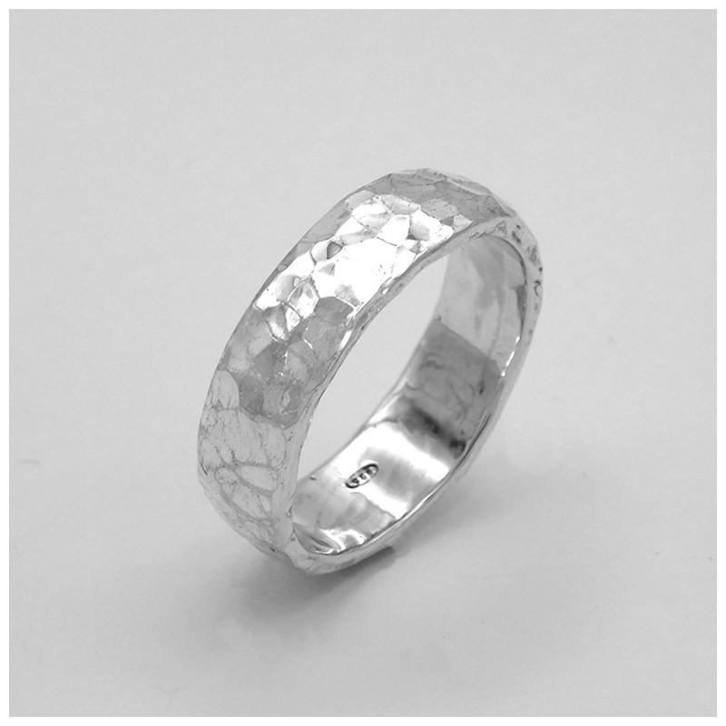 Anello Fascetta Martellata