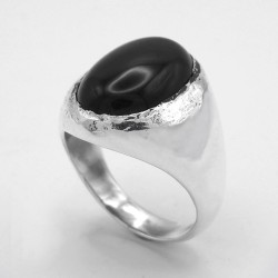 Anello Chevalier Incassatura Martellata